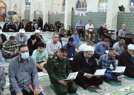 برگزاری محفل اُنس با قرآن در حاجی‌آباد