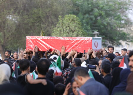 تشییع پیکر مطهر شهید «سعید آذربادگان» در بندرعباس