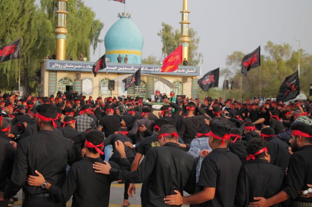 نوای عشق در صحن امامزاده؛ رودان در ماتم سیدالشهدا