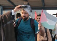 سفر دریایی کاروان یاران صمود آغاز شد؛ دعای مردم بدرقه راه حامیان غزه