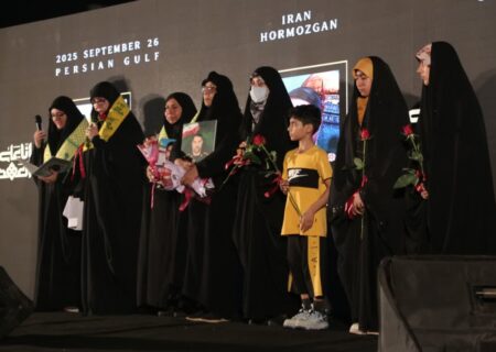 اجتماع نصر با حضور یاران صمود و خانواده شهدای لبنانی در ناو شهید رودکی