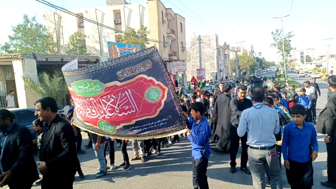 مراسم عزاداری یک هزار نوگل فاطمی در میناب برگزار شد