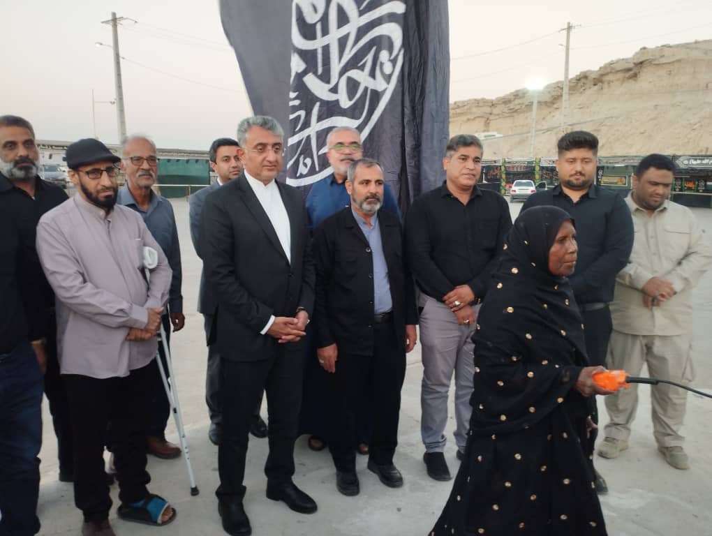 پرچم فاطمیه بر بام هرمزگان برافراشته شد